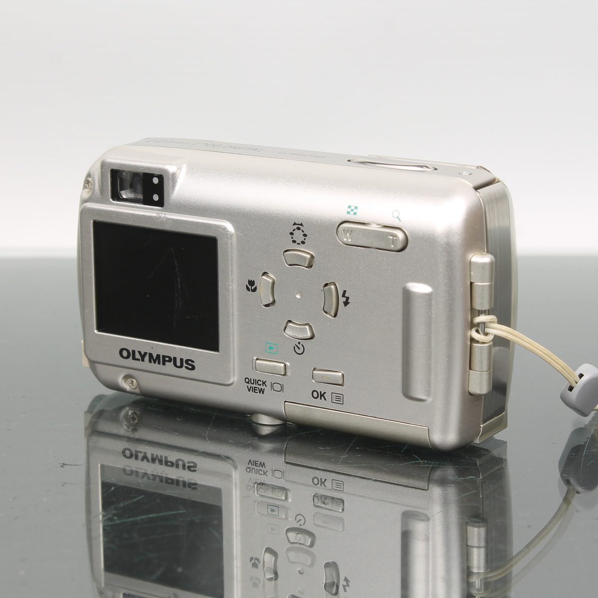Olympus 3.2MP Digital Camera - 5.8-17.4mm Lens – Dutch|Thrift