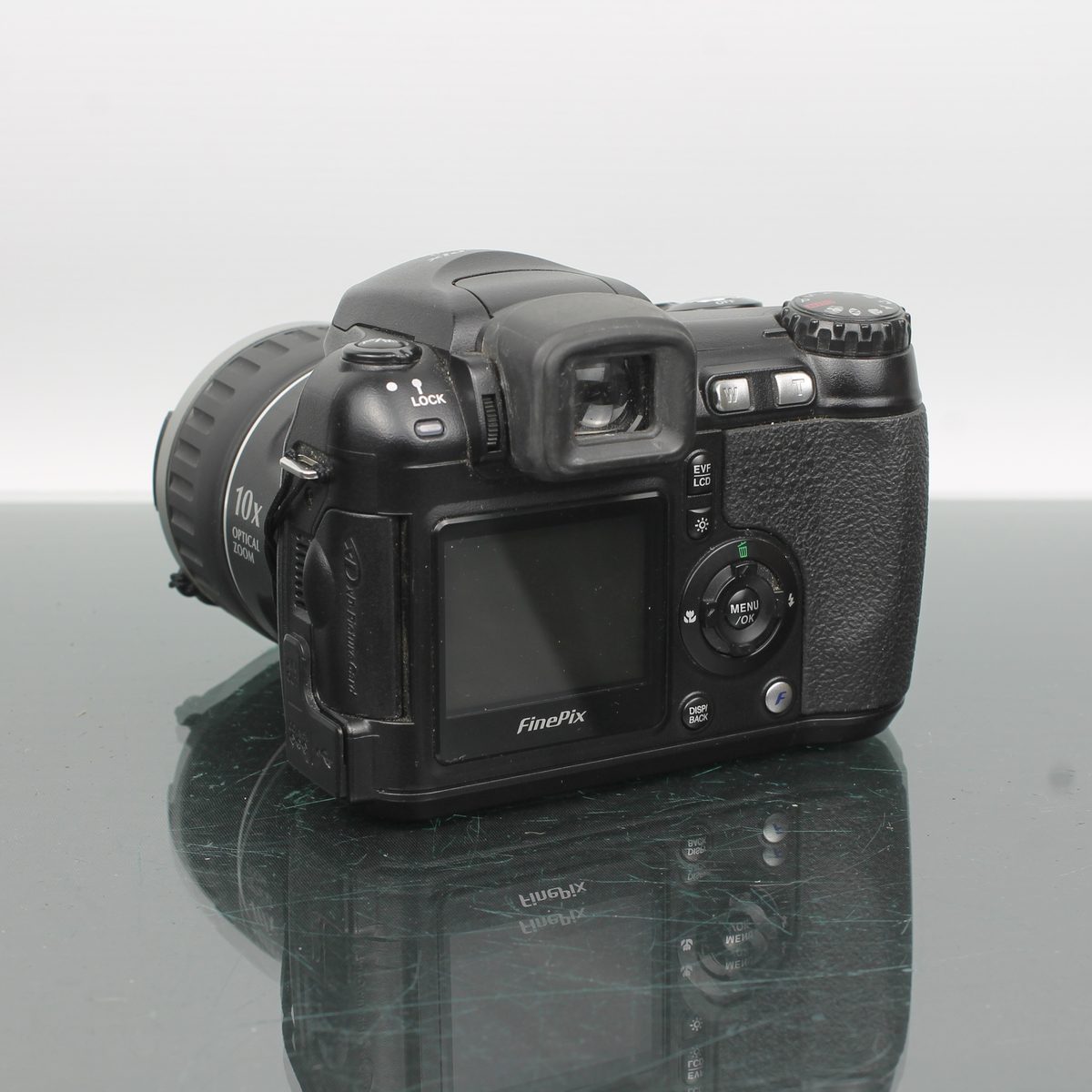 Fujifilm FinePix S5600