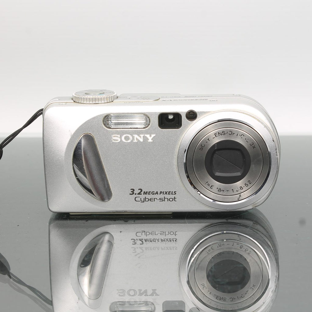 Sony Cyber-Shot DSC-P8