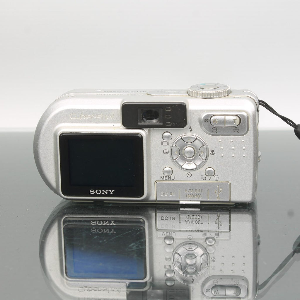 Sony Cyber-Shot DSC-P8
