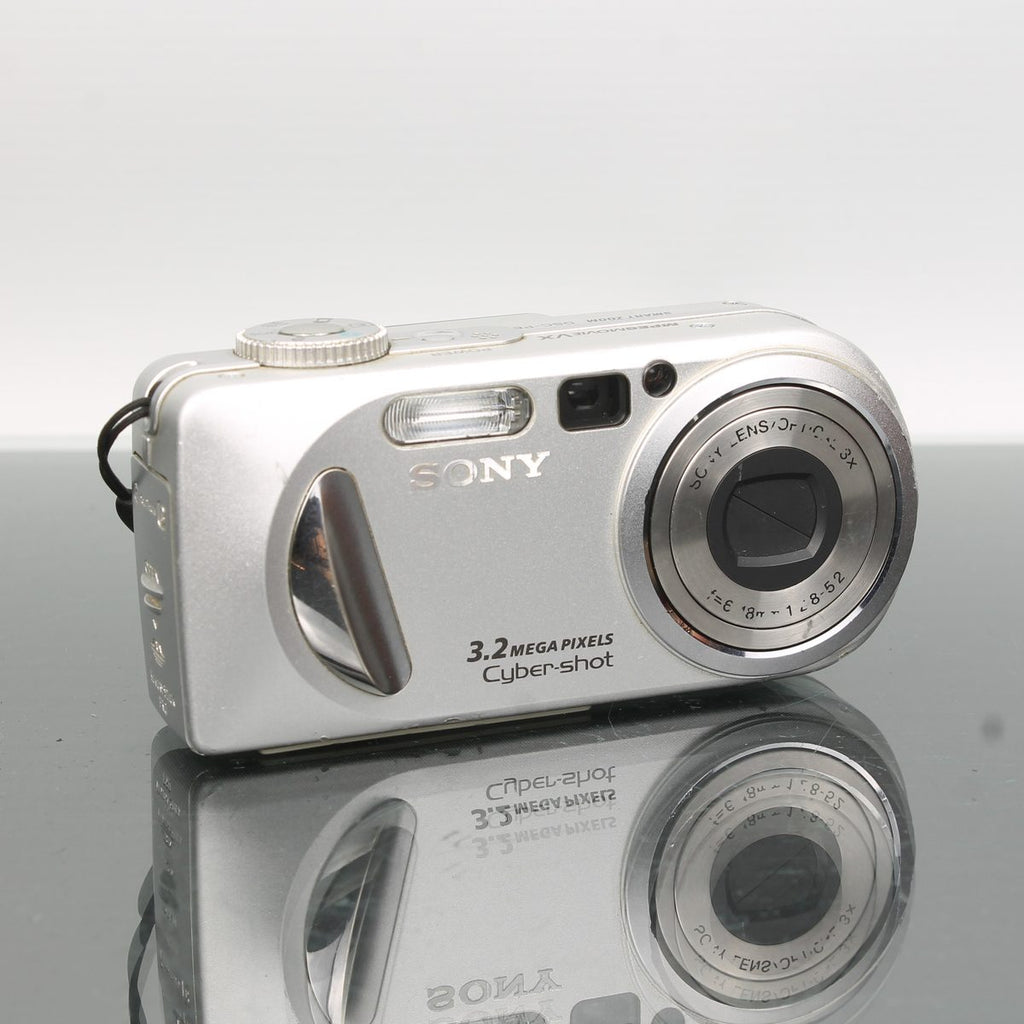 Sony Cyber-Shot DSC-P8