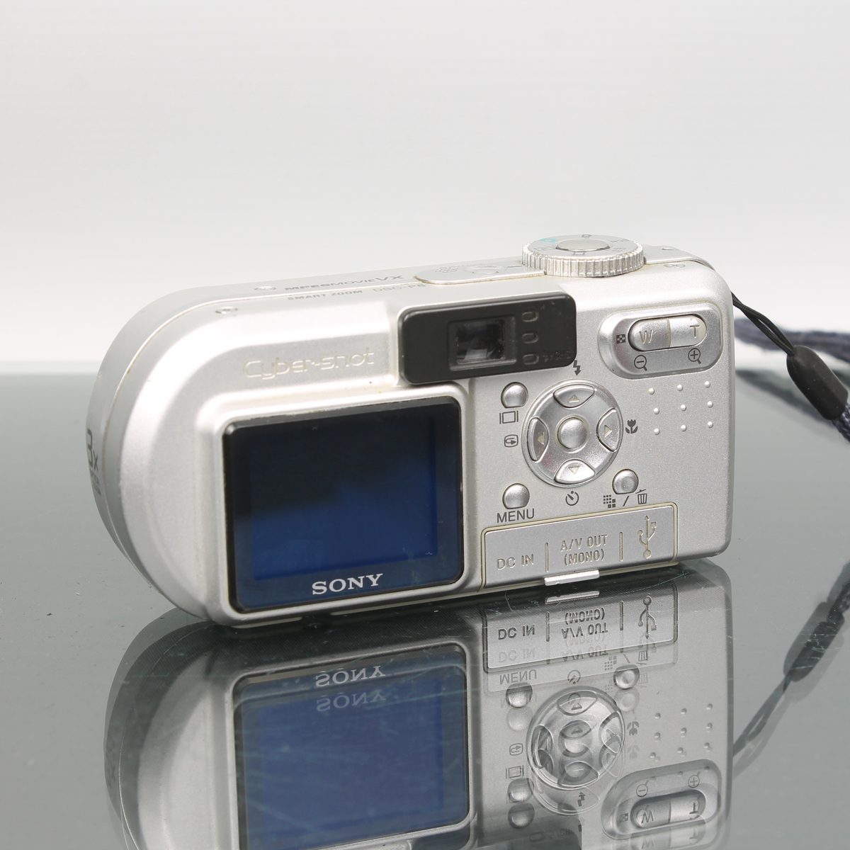Sony Cyber-Shot DSC-P8