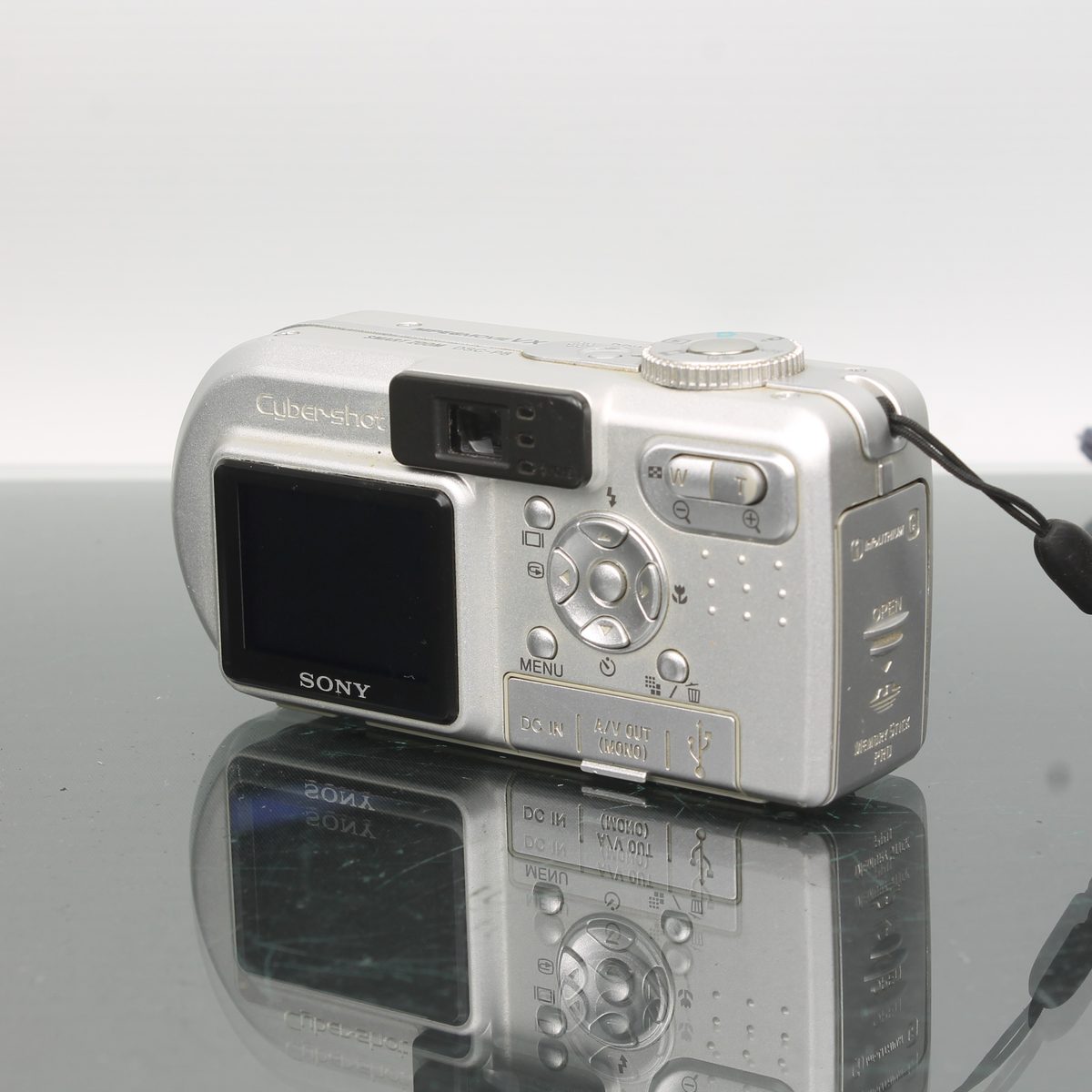 Sony Cyber-Shot DSC-P8