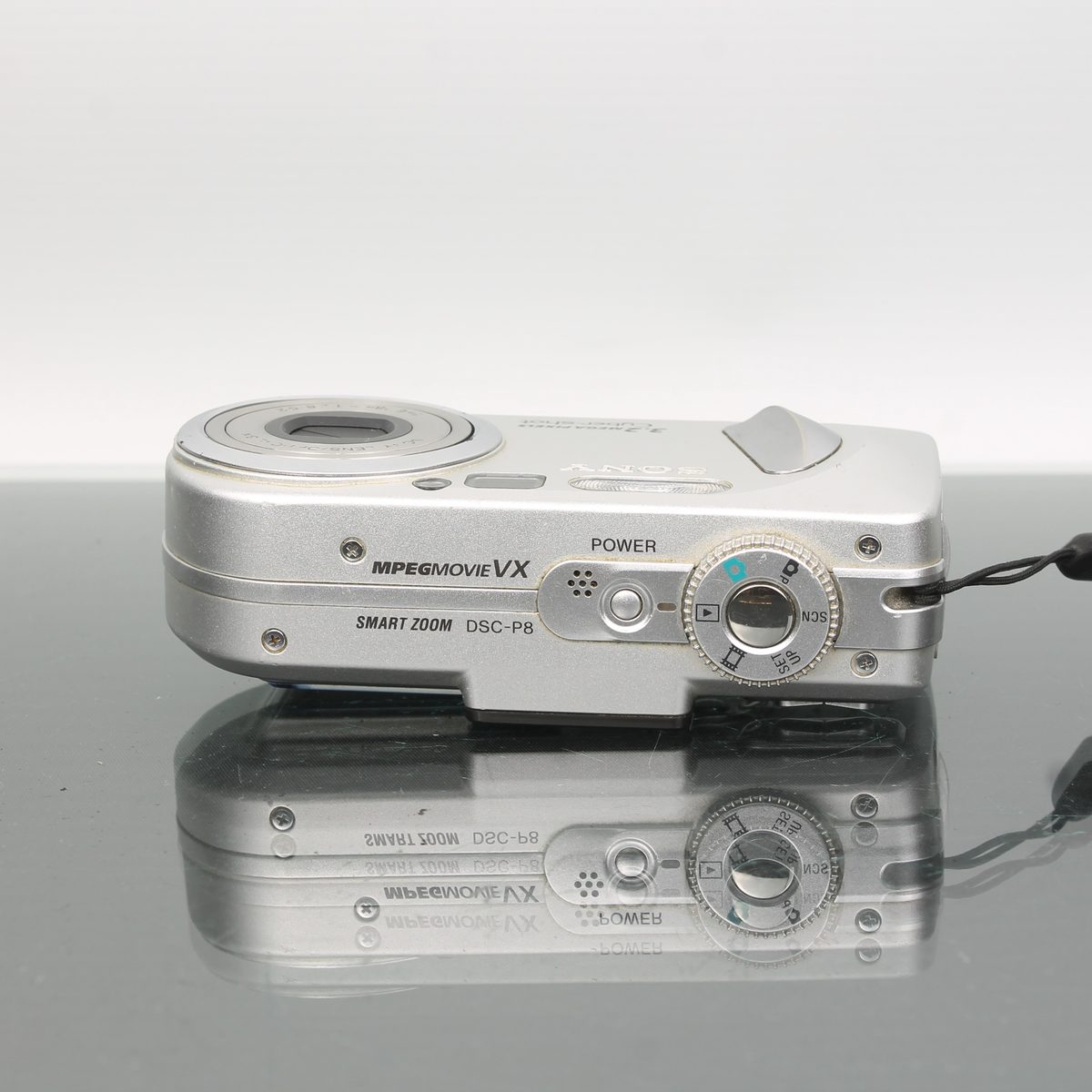 Sony Cyber-Shot DSC-P8