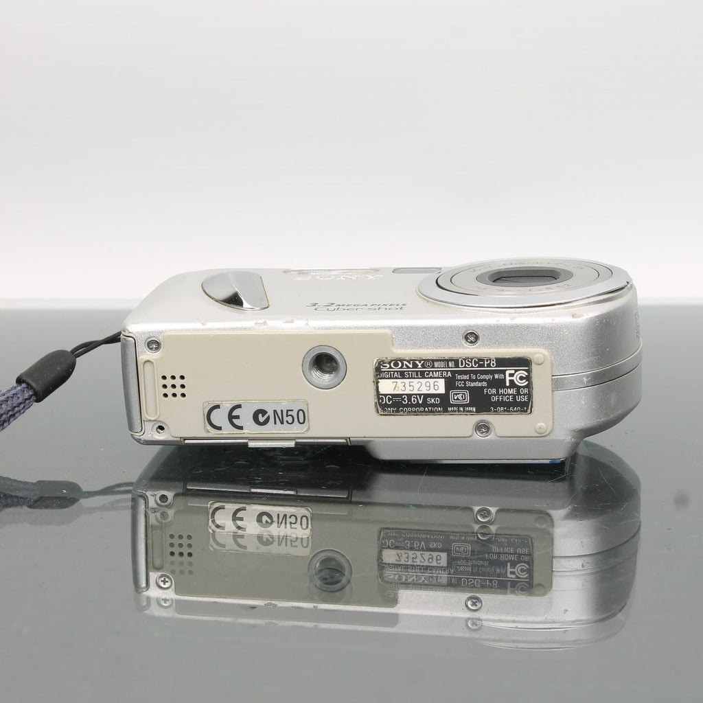 Sony Cyber-Shot DSC-P8