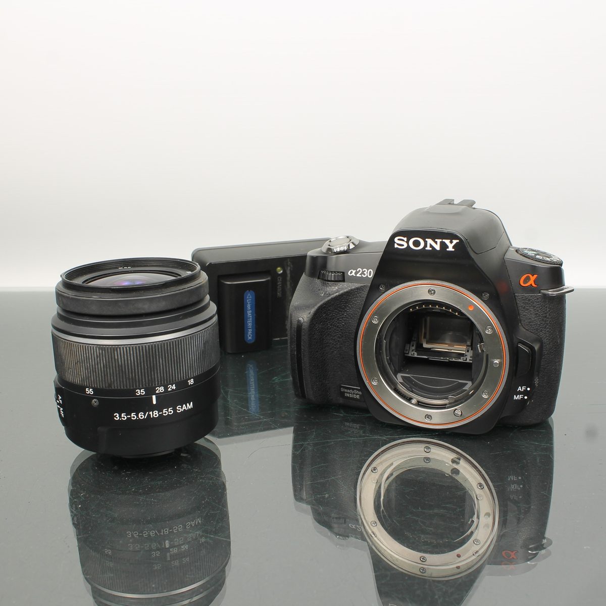 Sony DT 18-55mm f/3.5-5.6