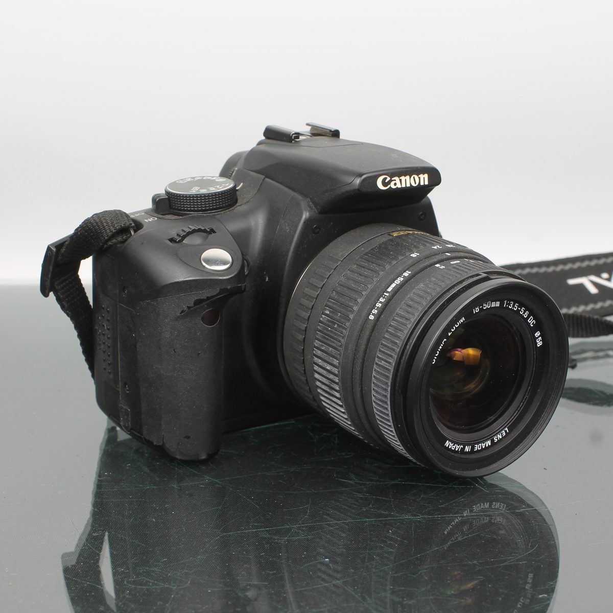 Canon EOS 350D + 18-50mm f/3.5-5.6 DC
