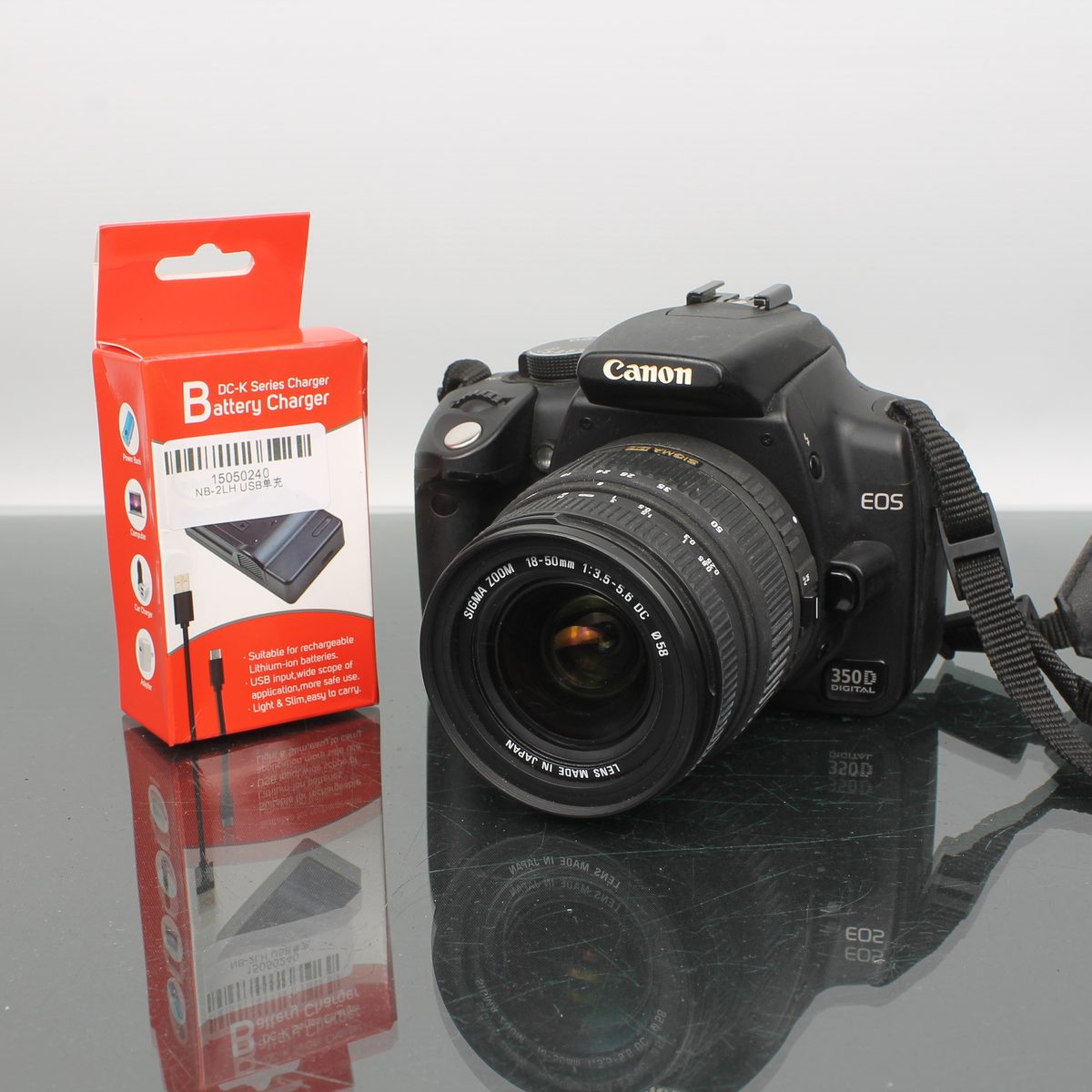 Canon EOS 350D + 18-50mm f/3.5-5.6 DC