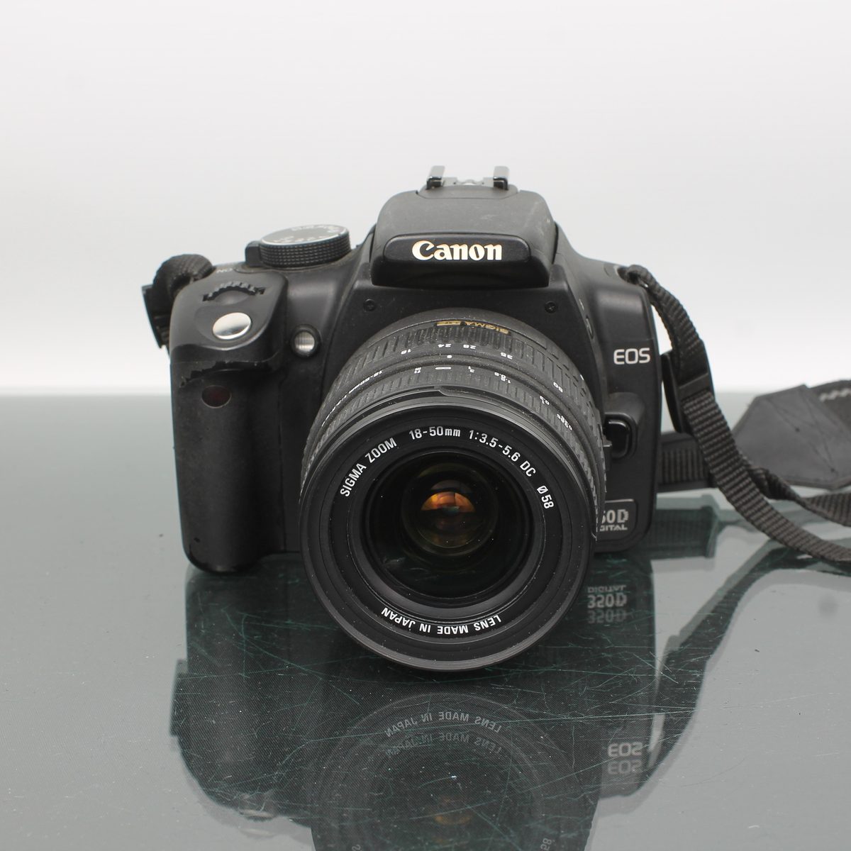 Canon EOS 350D + 18-50mm f/3.5-5.6 DC