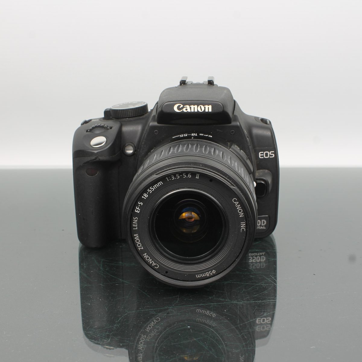 Canon EOS 350D + Canon EF-S 18-55mm f/3.5-5.6 II
