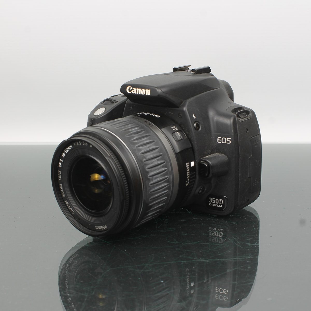 Canon EOS 350D + Canon EF-S 18-55mm f/3.5-5.6 II