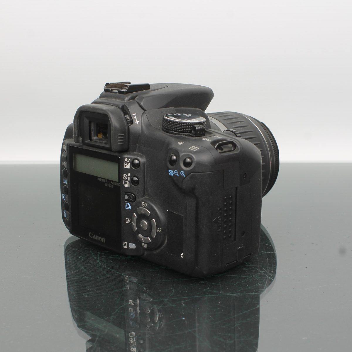 Canon EOS 350D + Canon EF-S 18-55mm f/3.5-5.6 II