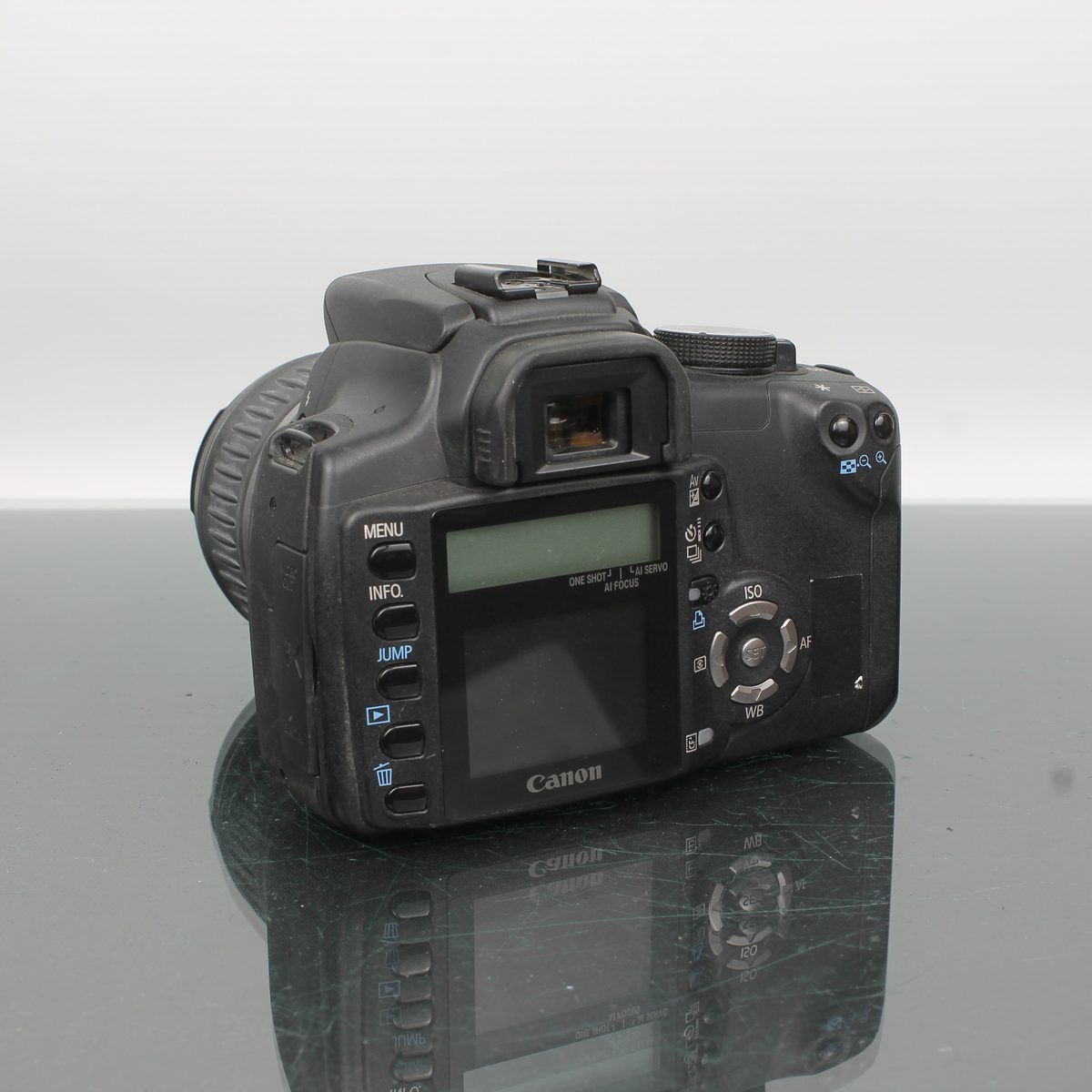 Canon EOS 350D + Canon EF-S 18-55mm f/3.5-5.6 II