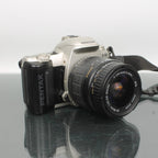 Pentax MZ-50 + Sigma Zoom 28-80mm 3.5-5.6 Macro