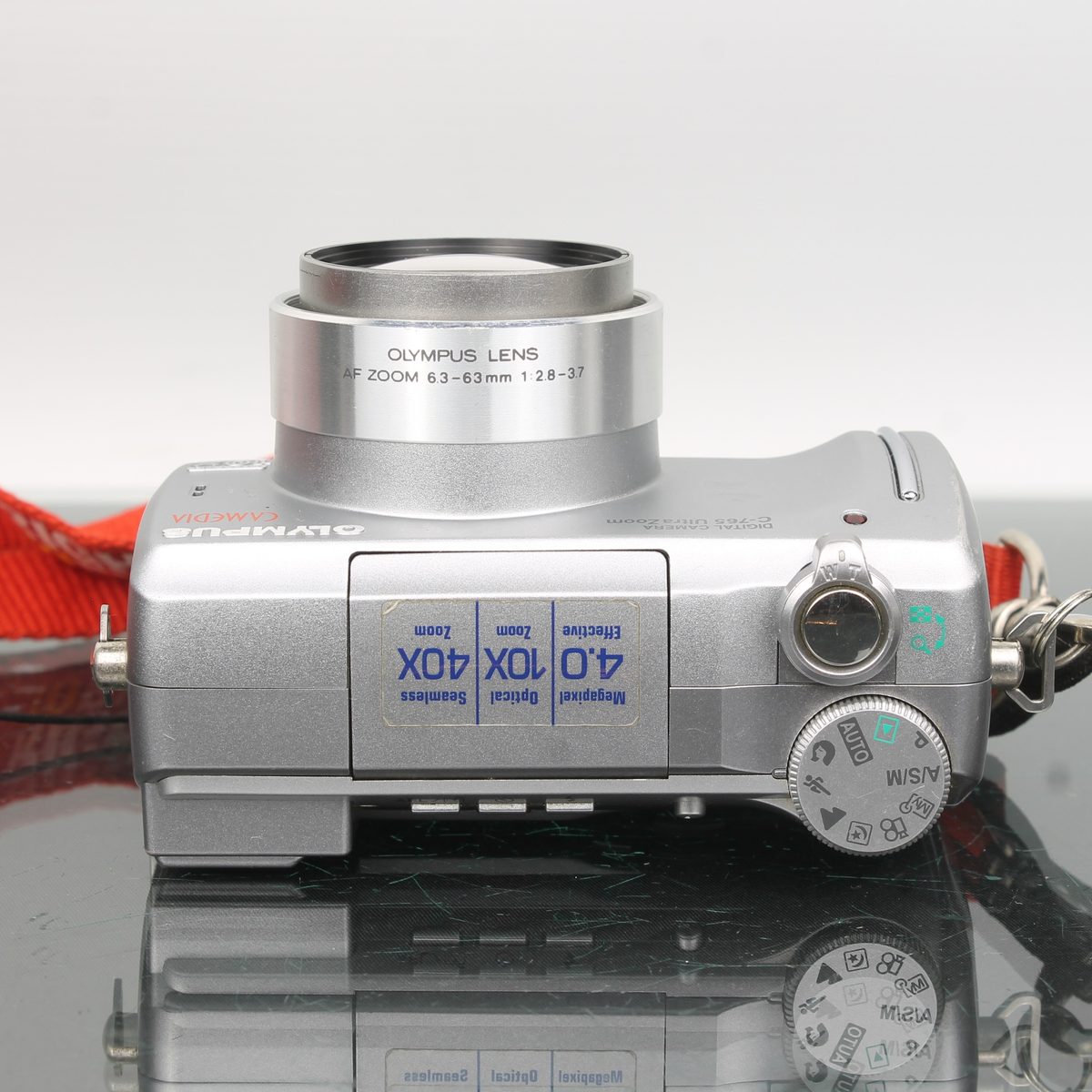 Olympus C-765 Ultra Zoom