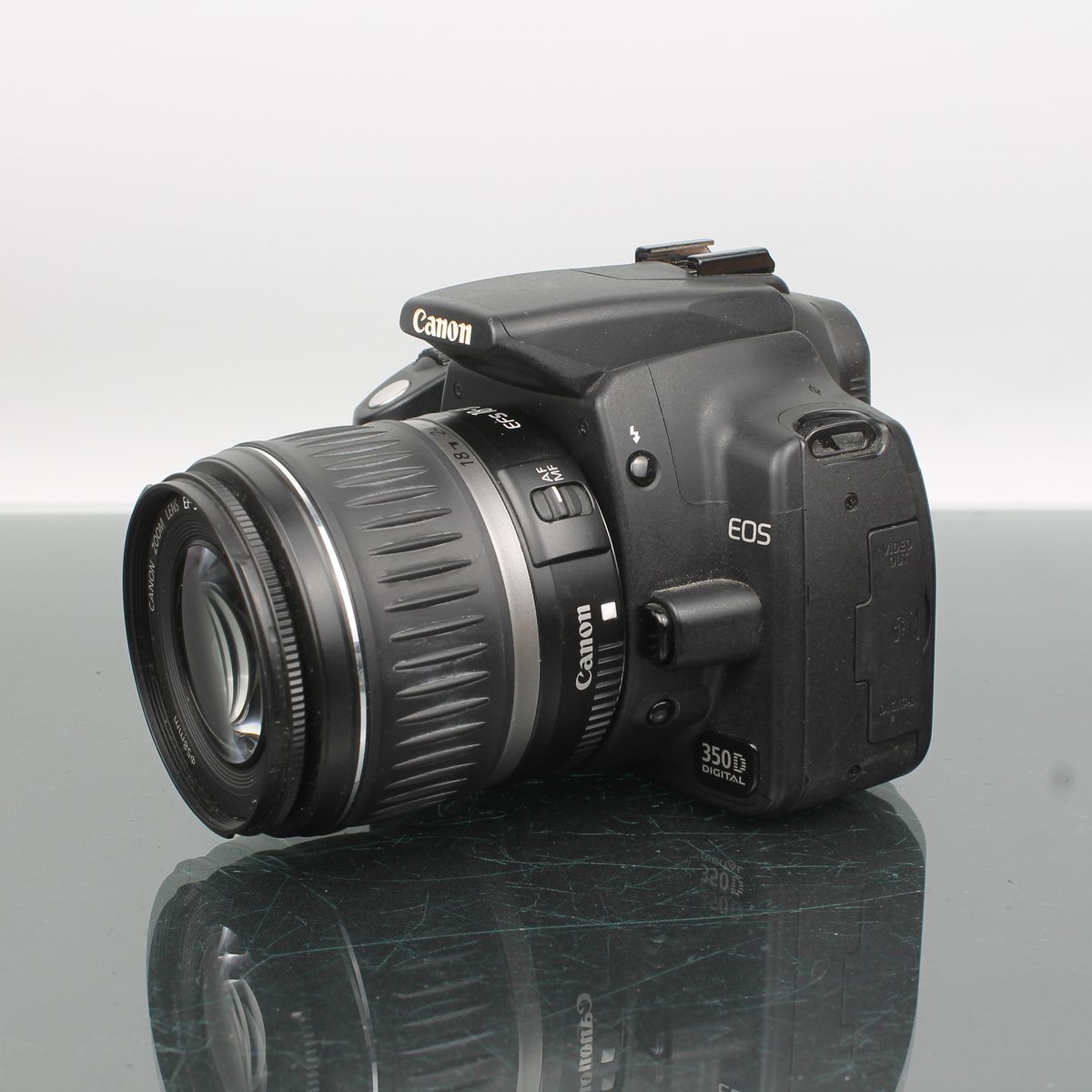 Canon EOS 350D + Canon Zoom Lens EF-S 18-55mm f/3.5-5.6 II
