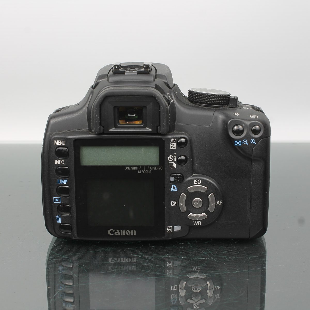Canon EOS 350D + Canon Zoom Lens EF-S 18-55mm f/3.5-5.6 II