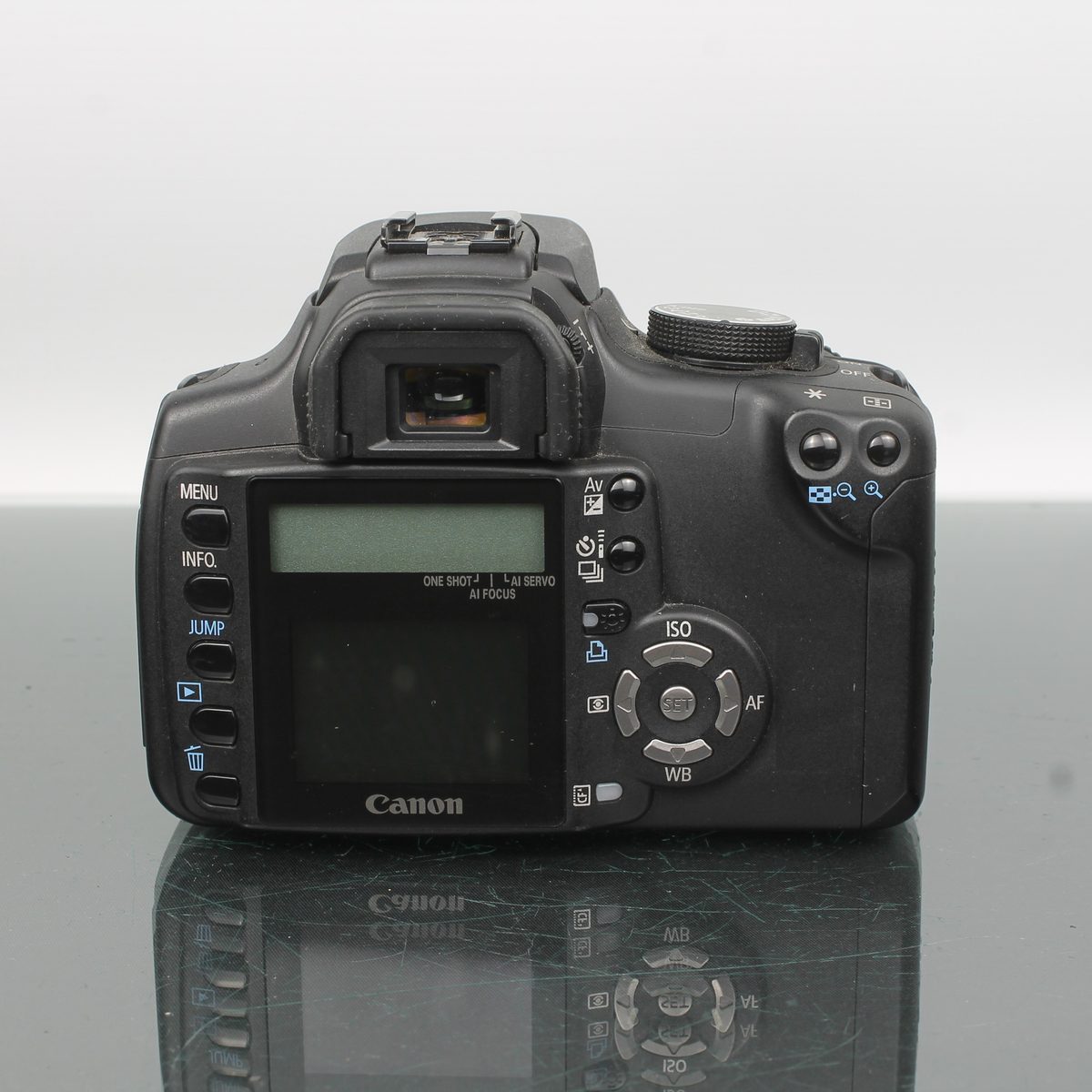 Canon EOS 350D + Canon Zoom Lens EF-S 18-55mm f/3.5-5.6 II
