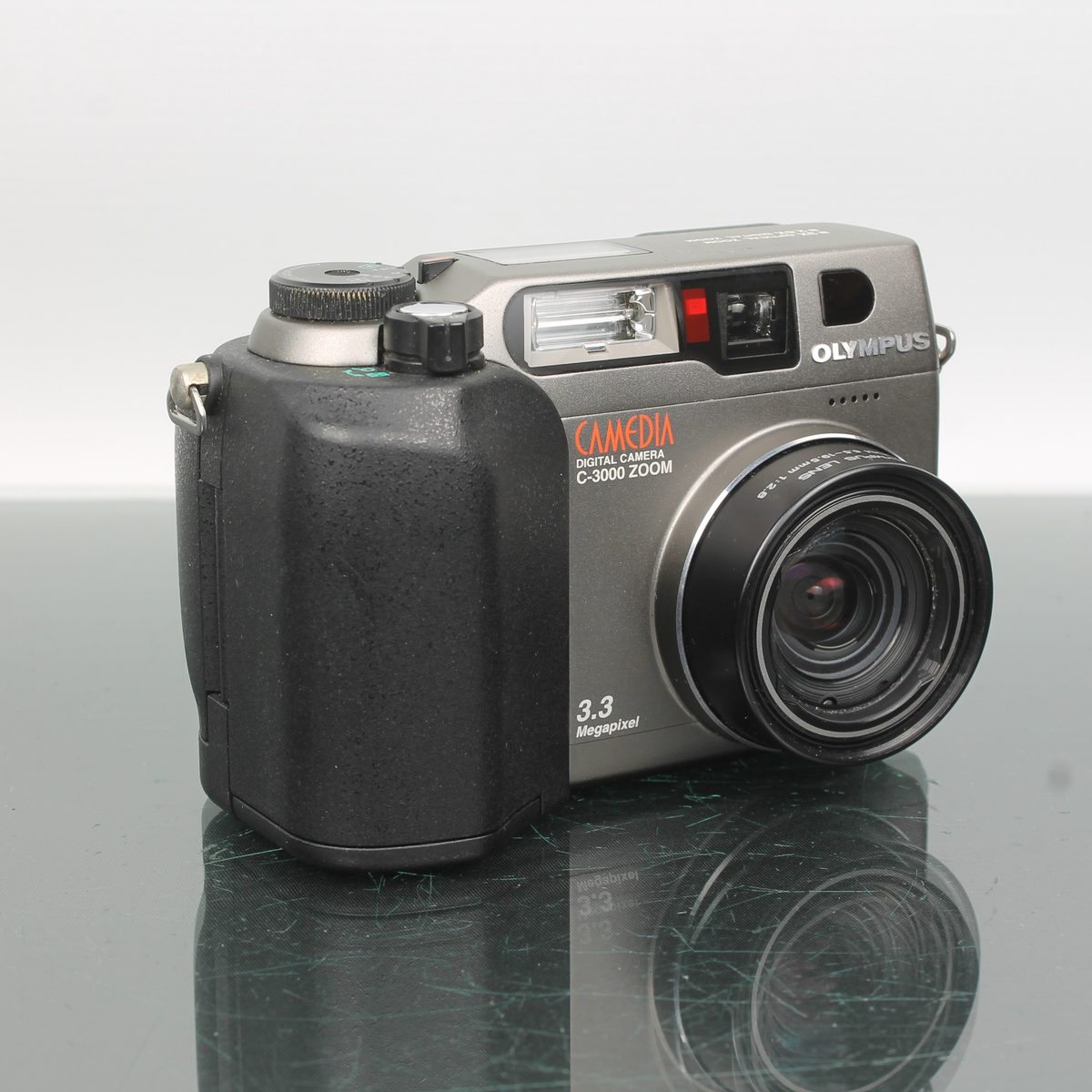 Olympus CAMEDIA C-3000 Zoom
