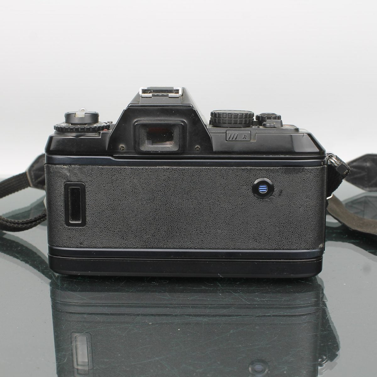 実働品 Nikon F-501 AF + NIKKOR 35-70mm Nikon F501 AF Film SLR Camera + AF Nikkor 35-70mm Lens – Dutch|Thrift
