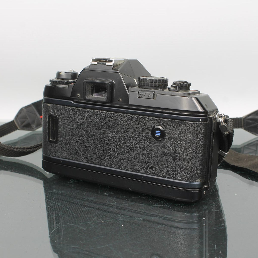 Nikon F501 + AF Nikkor 35-70mm 1:3.3-4.5