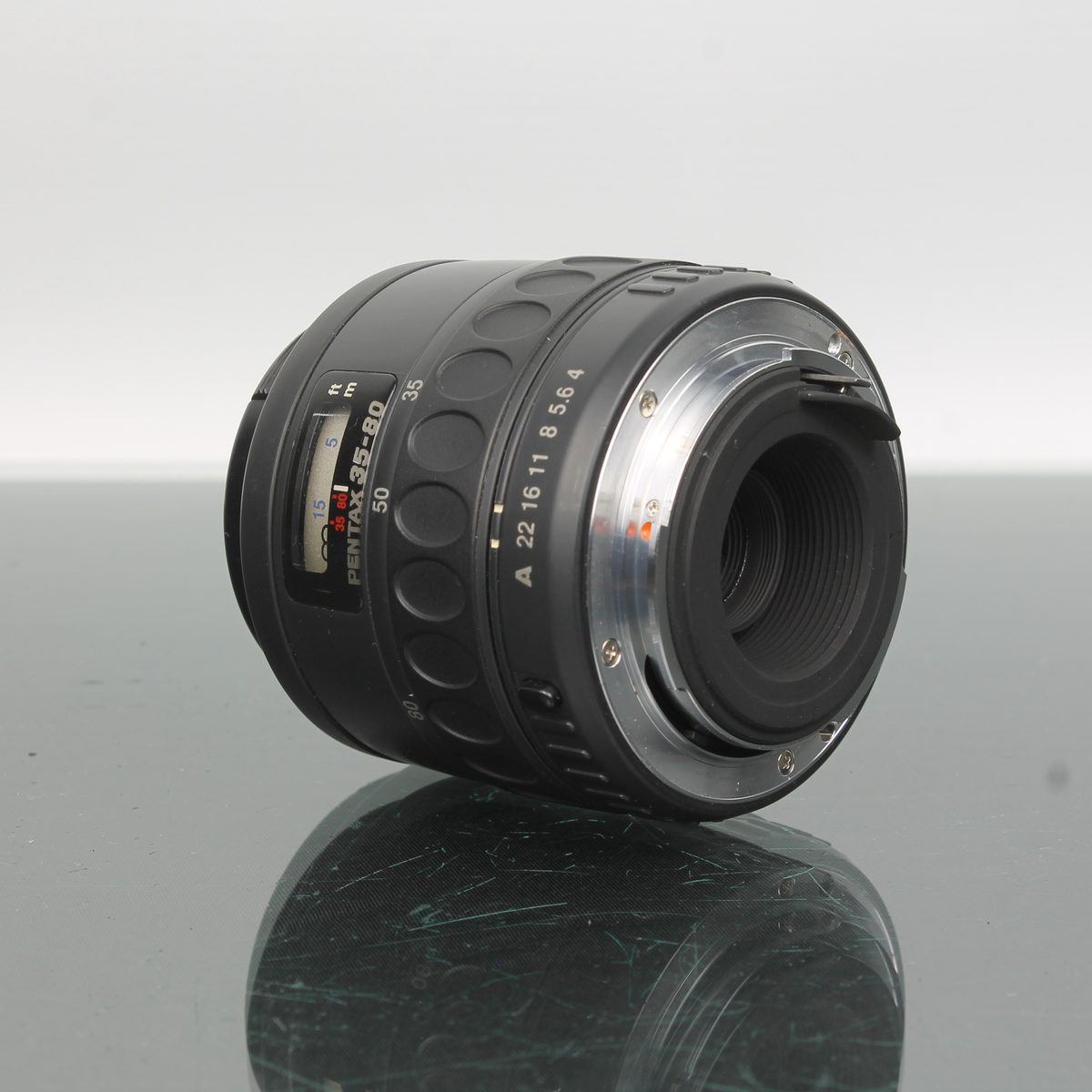SMC Pentax-F 1:4-5.6 35-80mm
