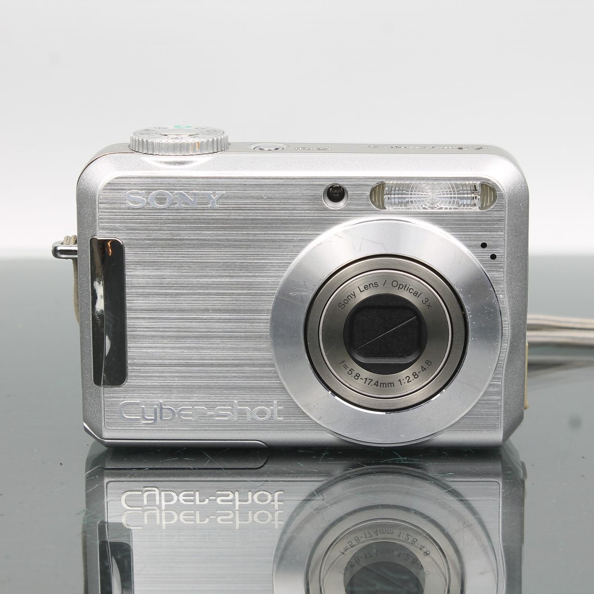 Sony Cybershot DSC-S700