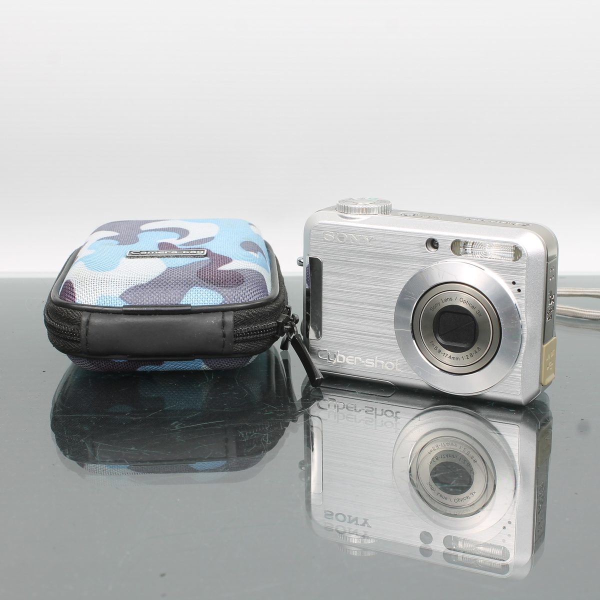 Sony Cybershot DSC-S700
