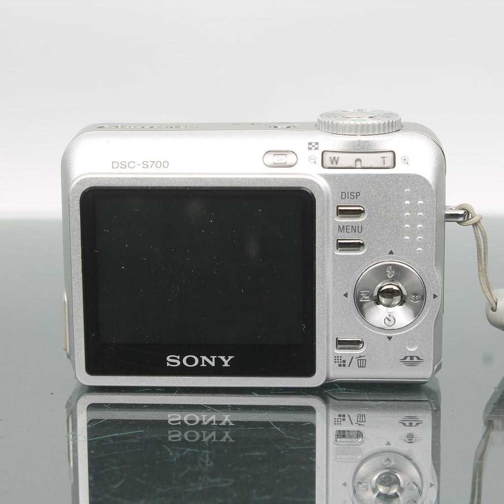 Sony Cybershot DSC-S700
