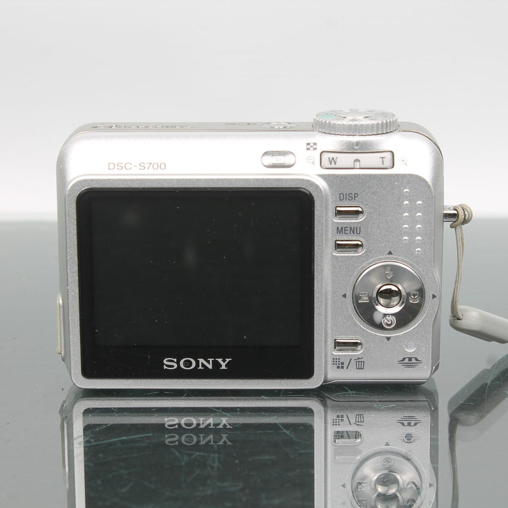 Sony Cybershot DSC-S700