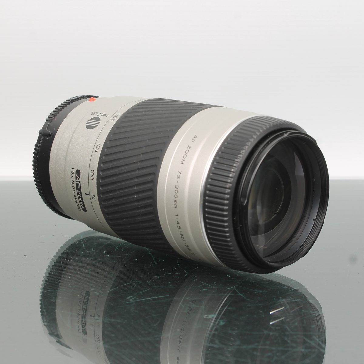 Minolta AF 75-300mm 1:4.5-5.6 D