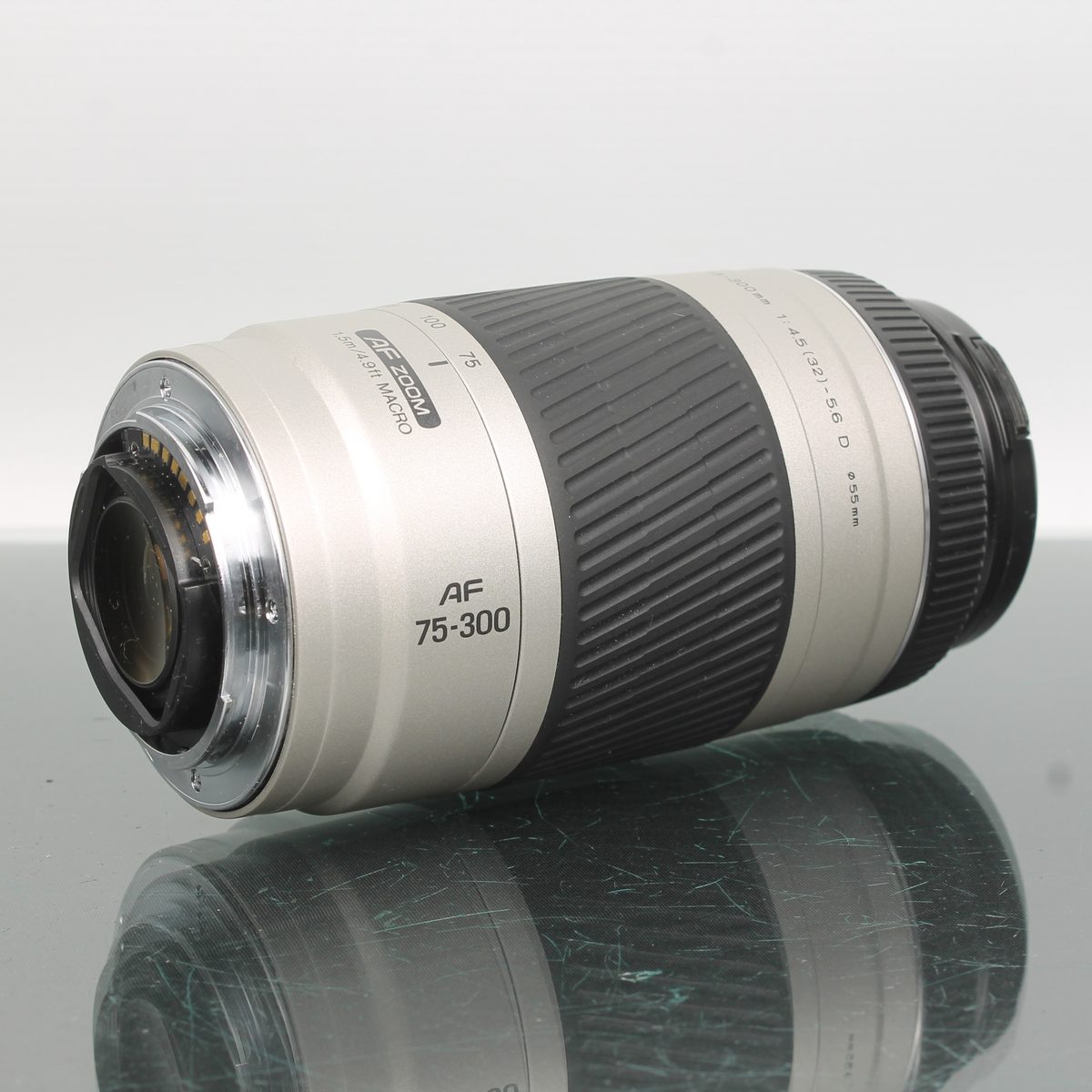 Minolta AF 75-300mm 1:4.5-5.6 D