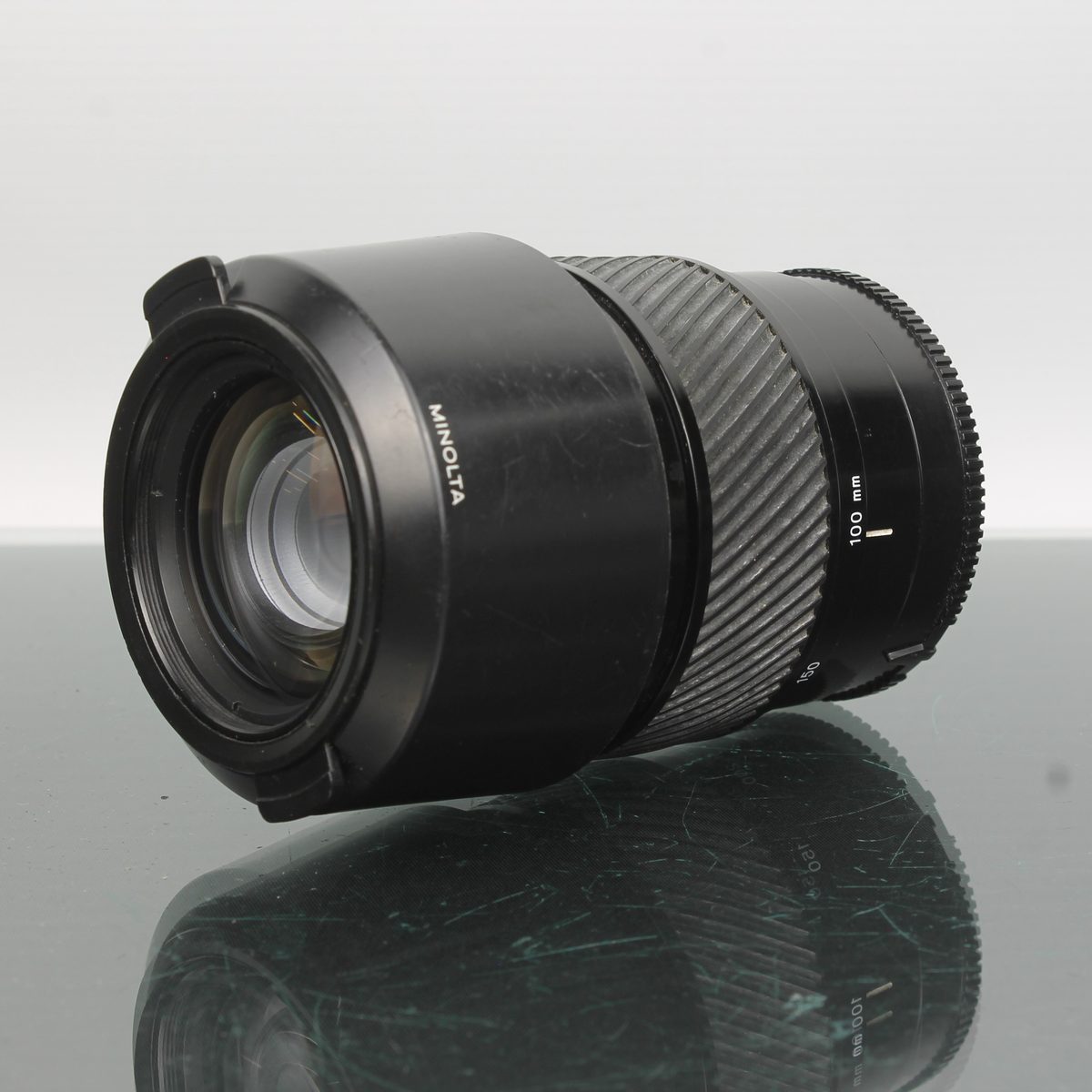 Minolta AF 100-200mm 1:4.5