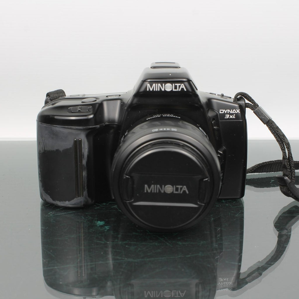 Minolta Dynax 3xi + 35-80AF Lens