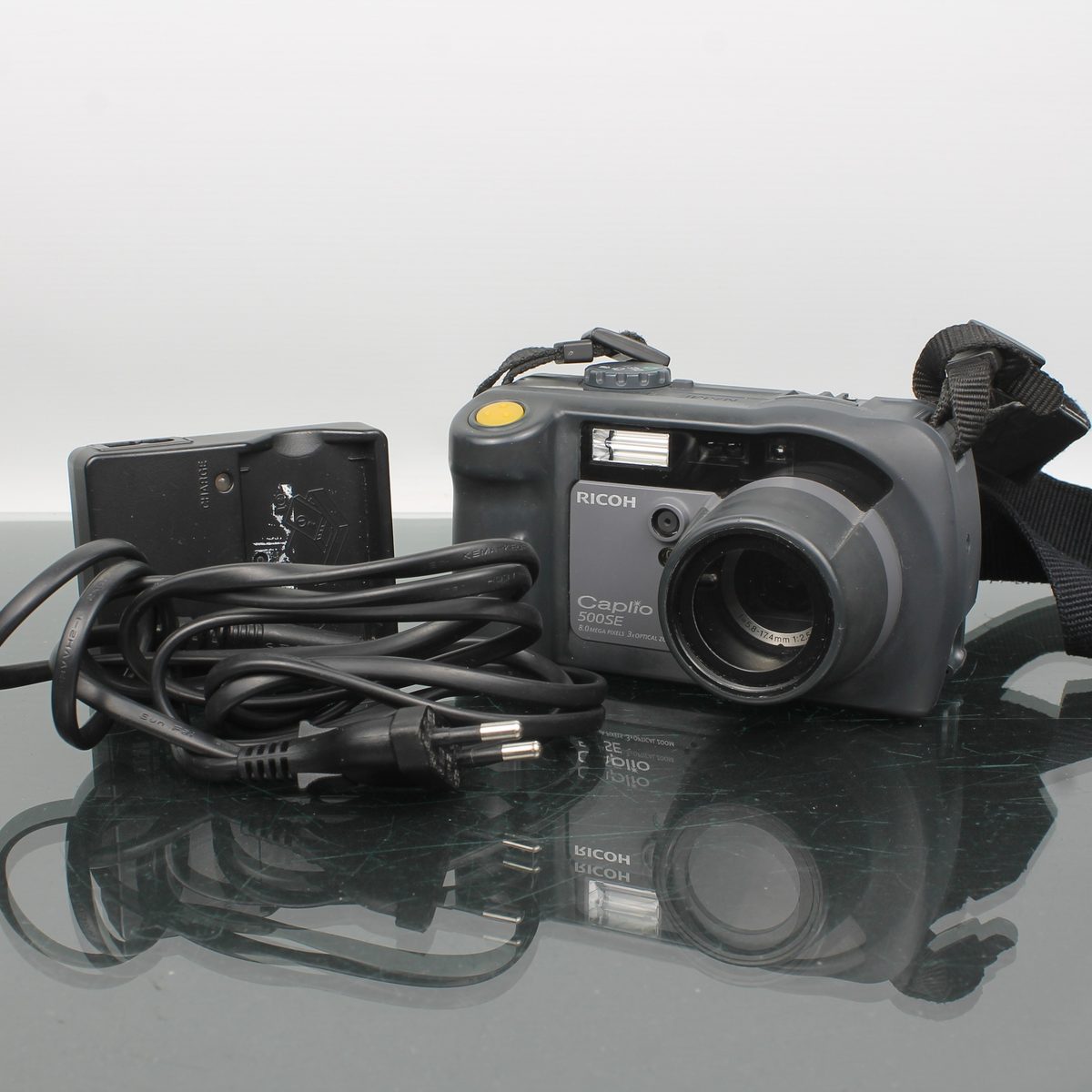 Ricoh Caplio 500SE