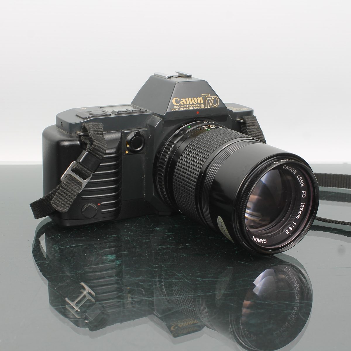 Canon T70 + Canon FD 135mm f/3.5