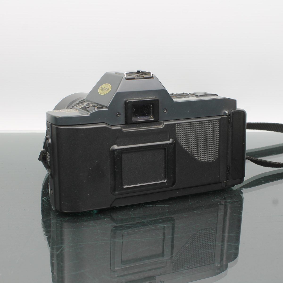 Canon T70 + Canon FD 135mm f/3.5