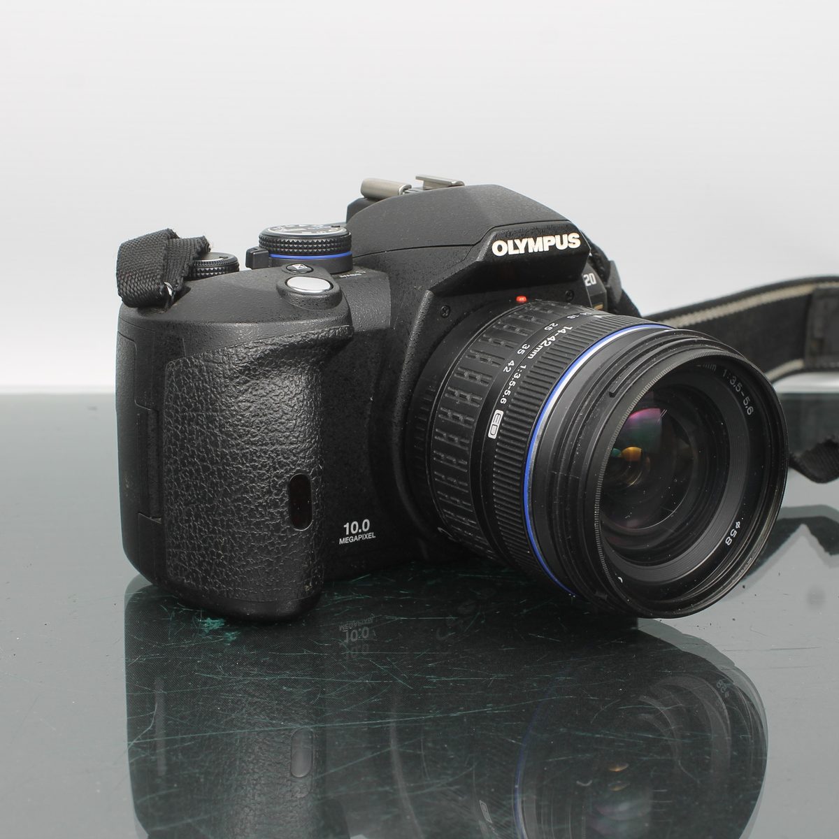 Olympus E-520 + 14-42mm f/3.5-5.6