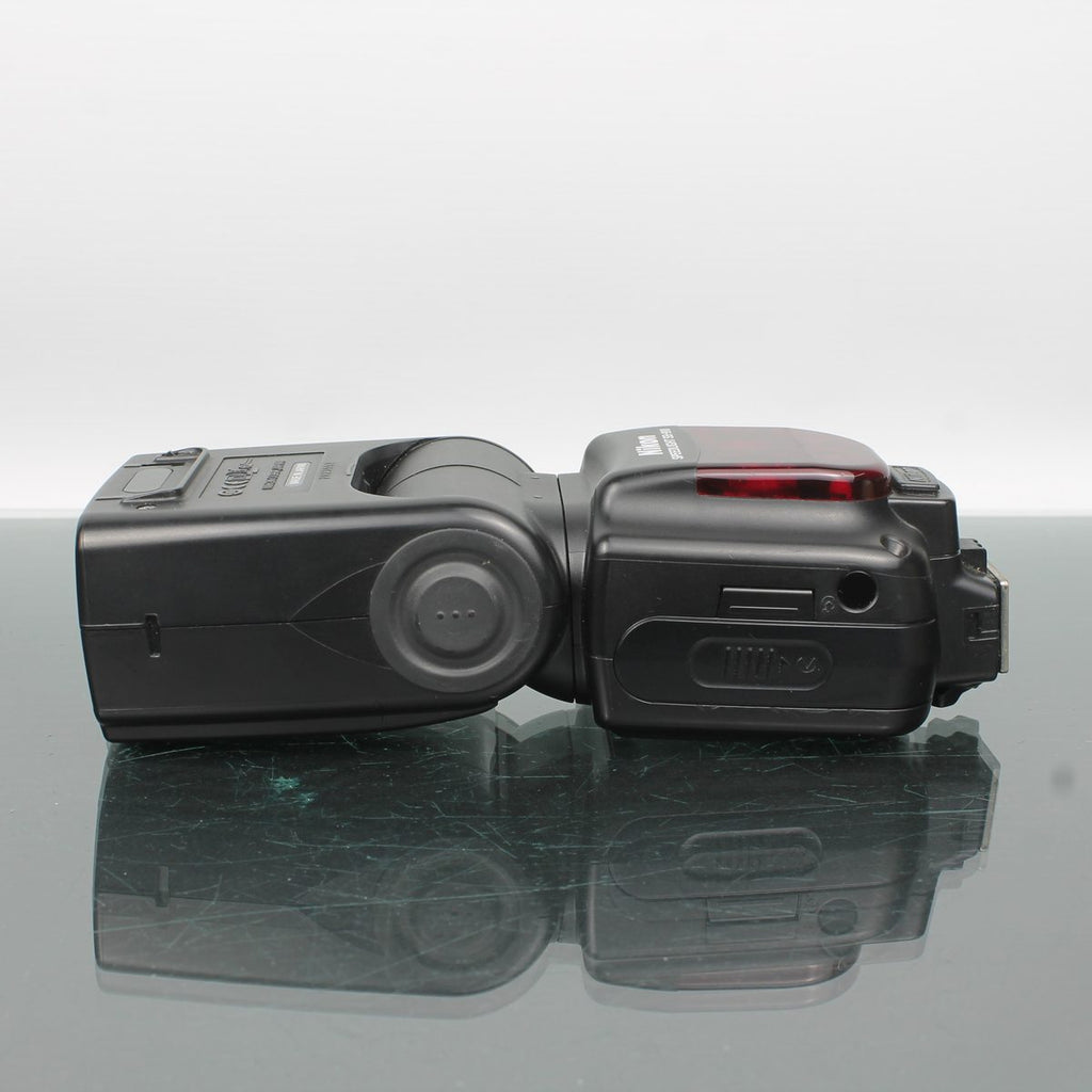 Nikon Speedlight SB-900
