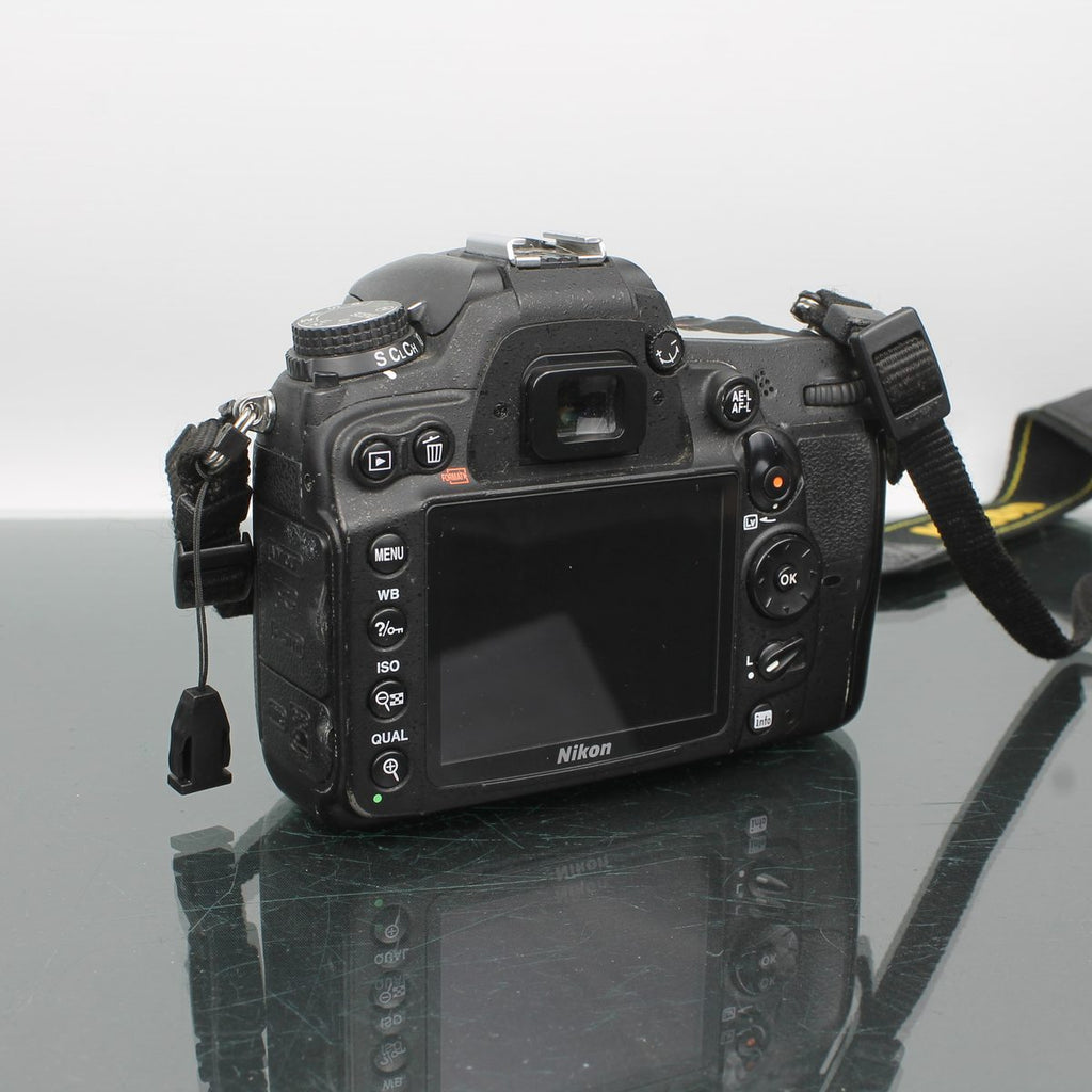 Nikon D7000