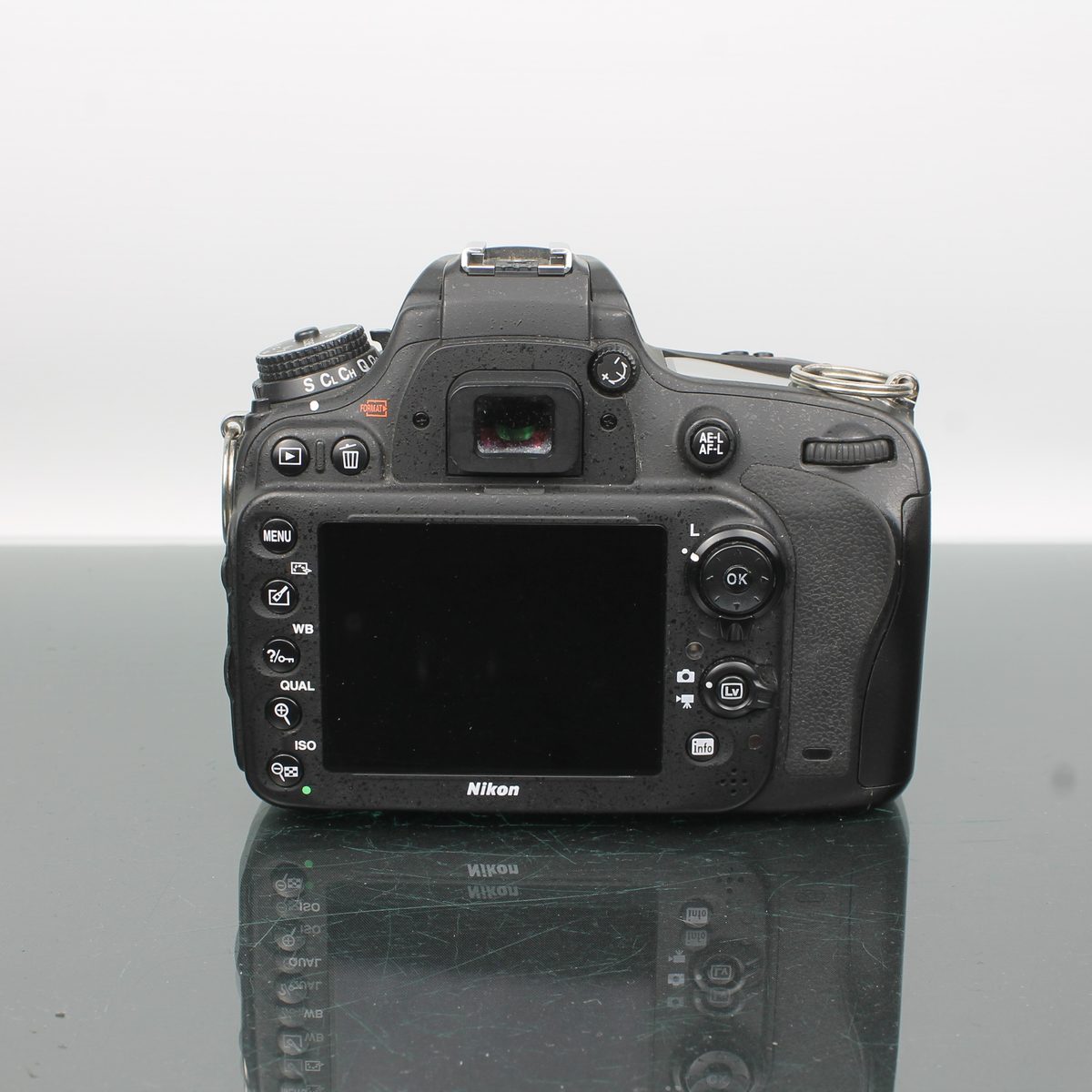 Nikon D610