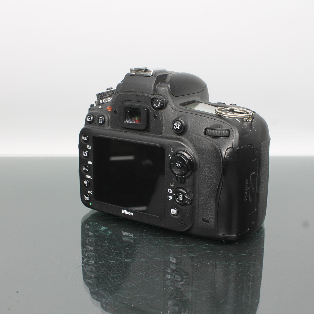 Nikon D610