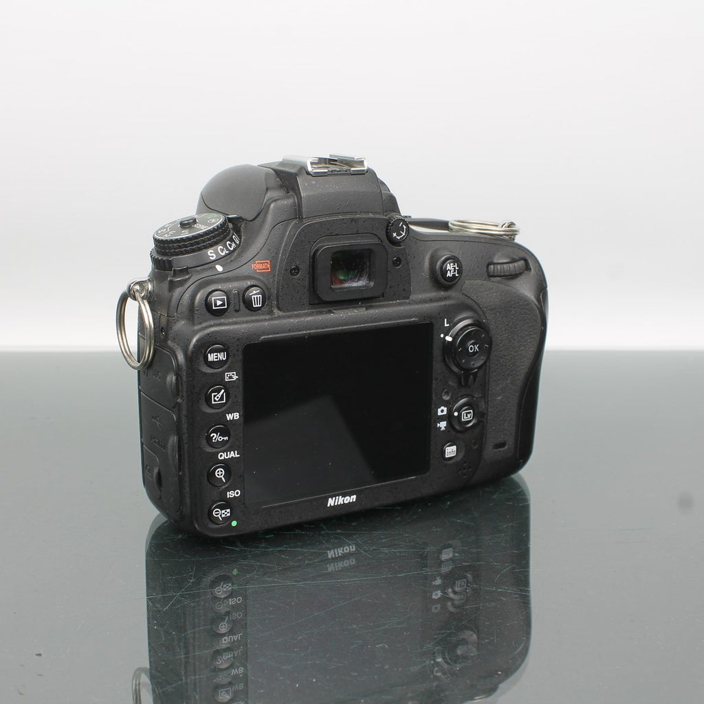 Nikon D610