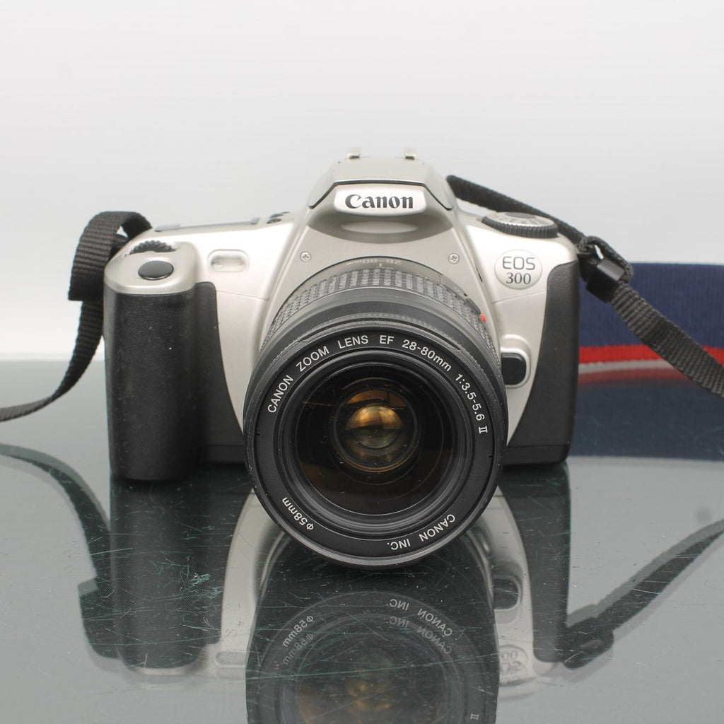 Canon EOS 300 + Canon EF 28-80mm f/3.5-5.6 II