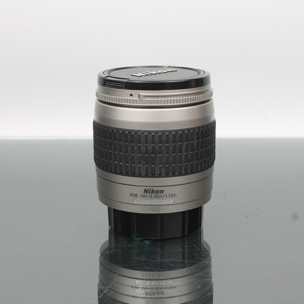 Nikon AF Nikkor 28-80mm f/3.3-5.6 G