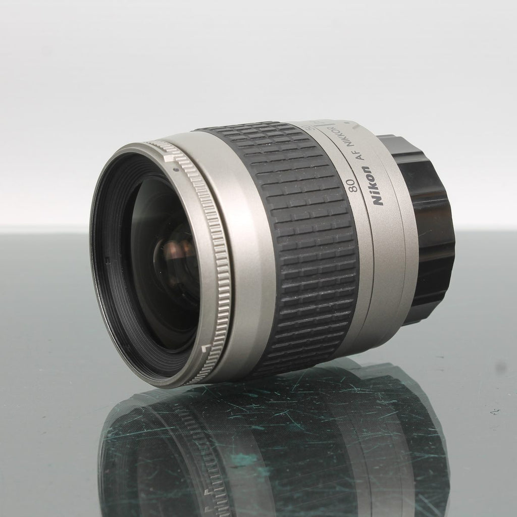 Nikon AF Nikkor 28-80mm f/3.3-5.6 G