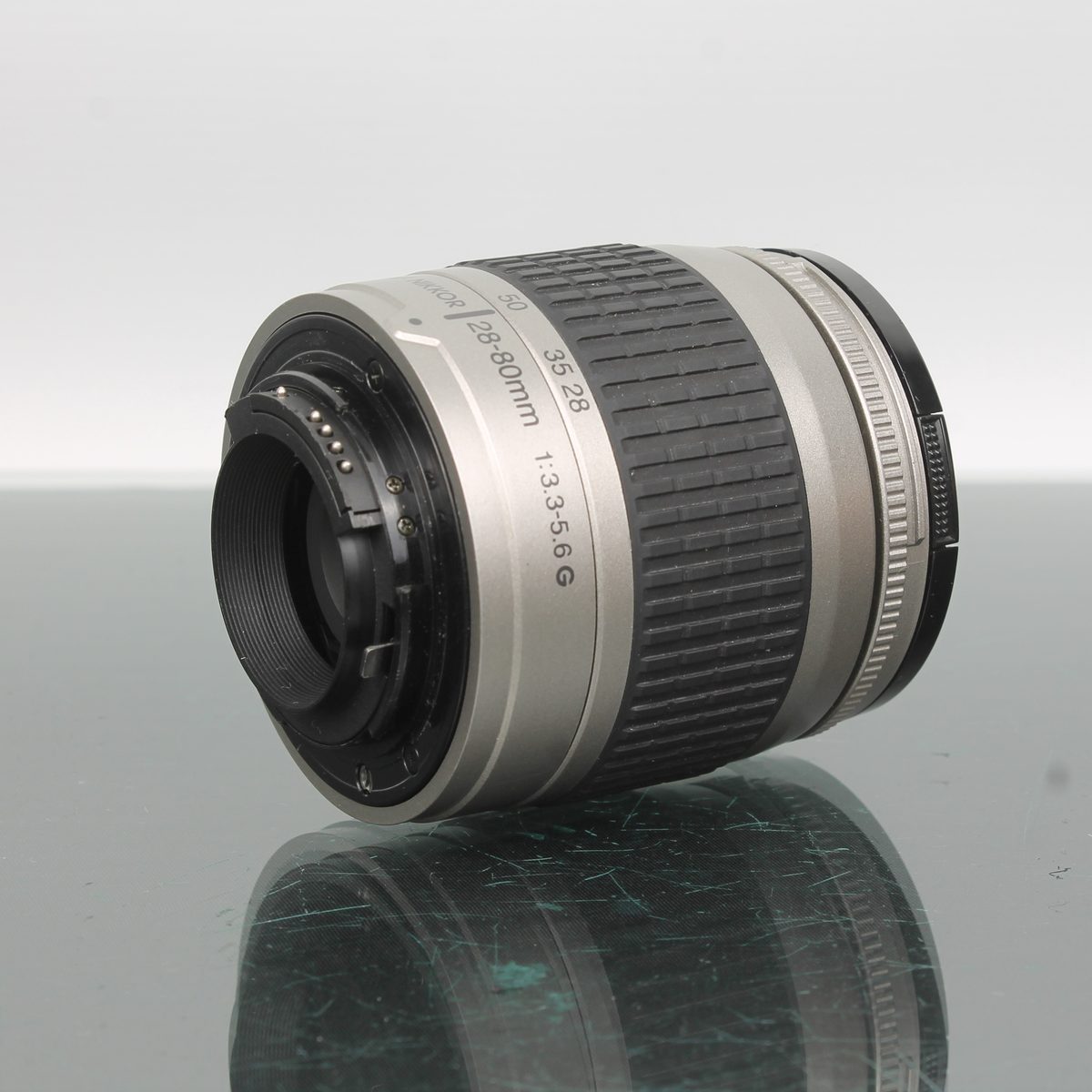 Nikon AF Nikkor 28-80mm f/3.3-5.6 G