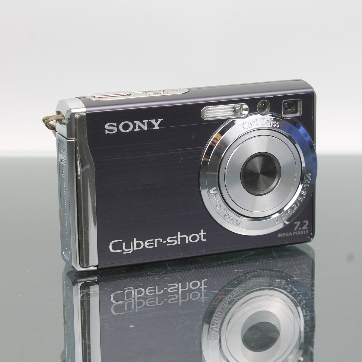 Sony Cyber-shot DSC-W80
