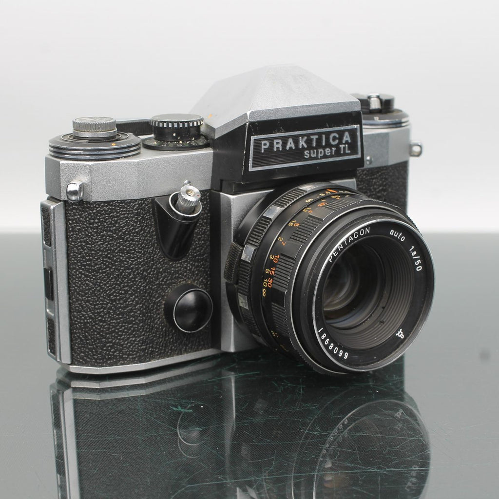 Praktica Super TL + Pentacon Auto 50mm f/1.8