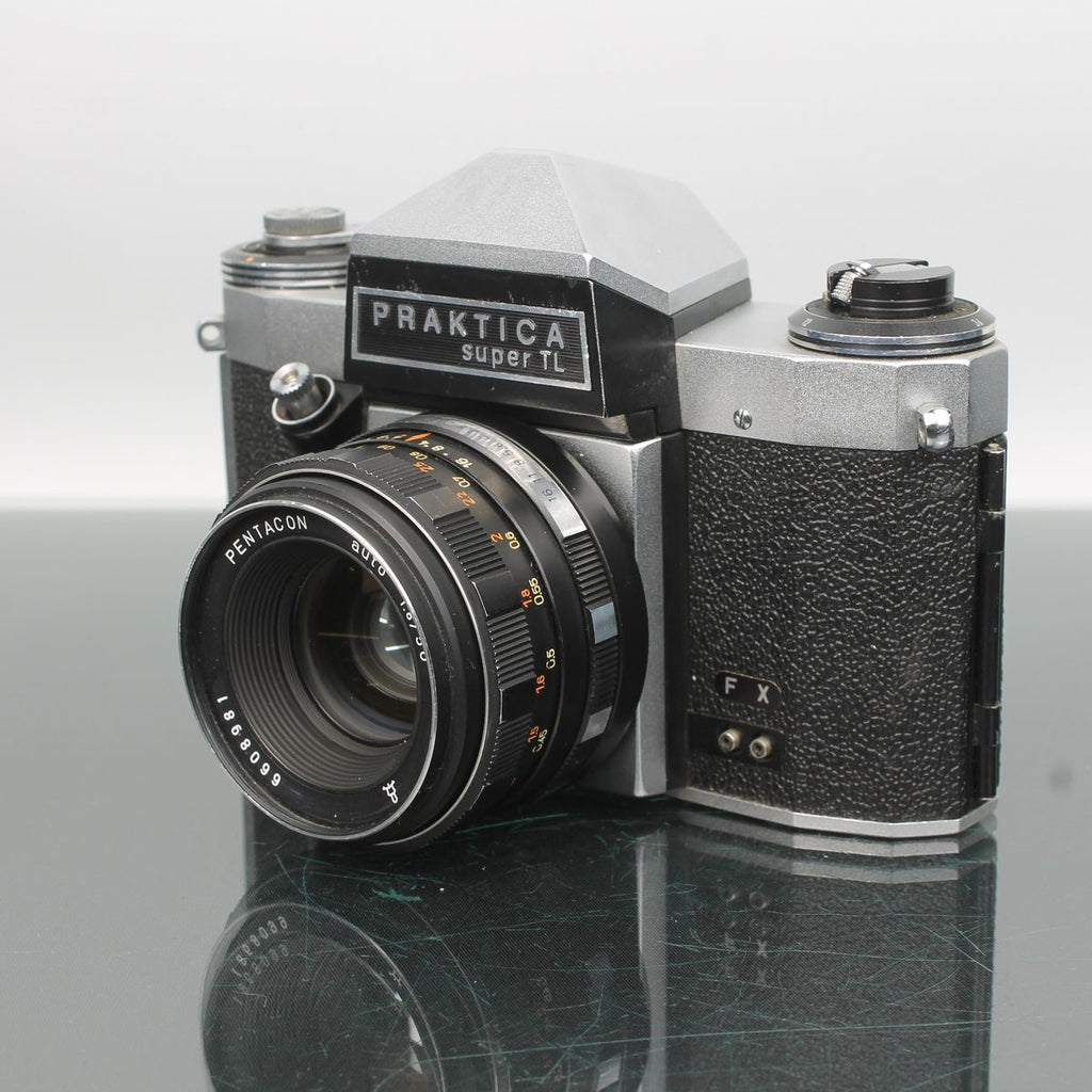 Praktica Super TL + Pentacon Auto 50mm f/1.8